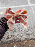 Load image into Gallery viewer, Daisy Sailor Bow