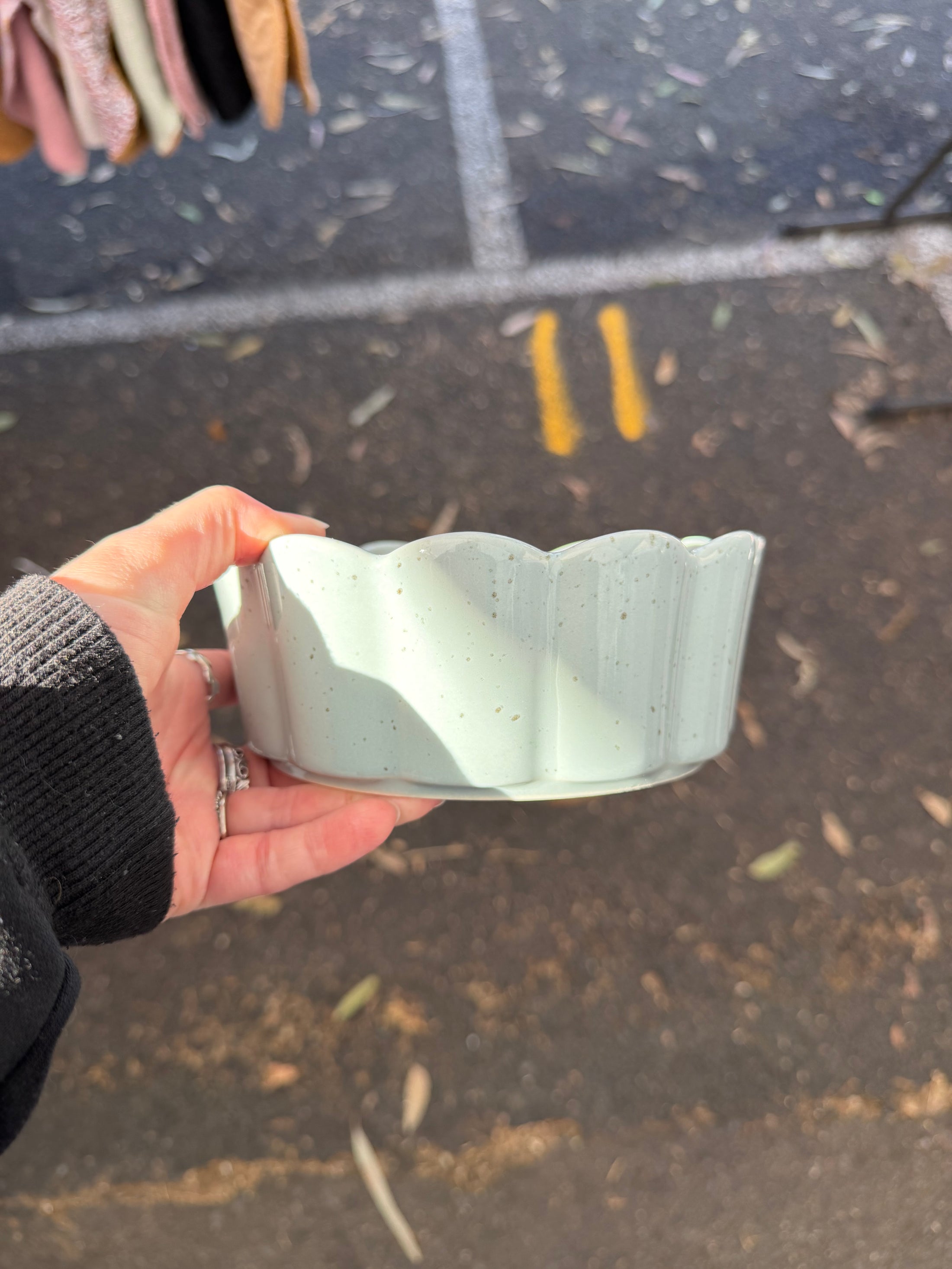 Ceramic Ribbed Dog Bowl