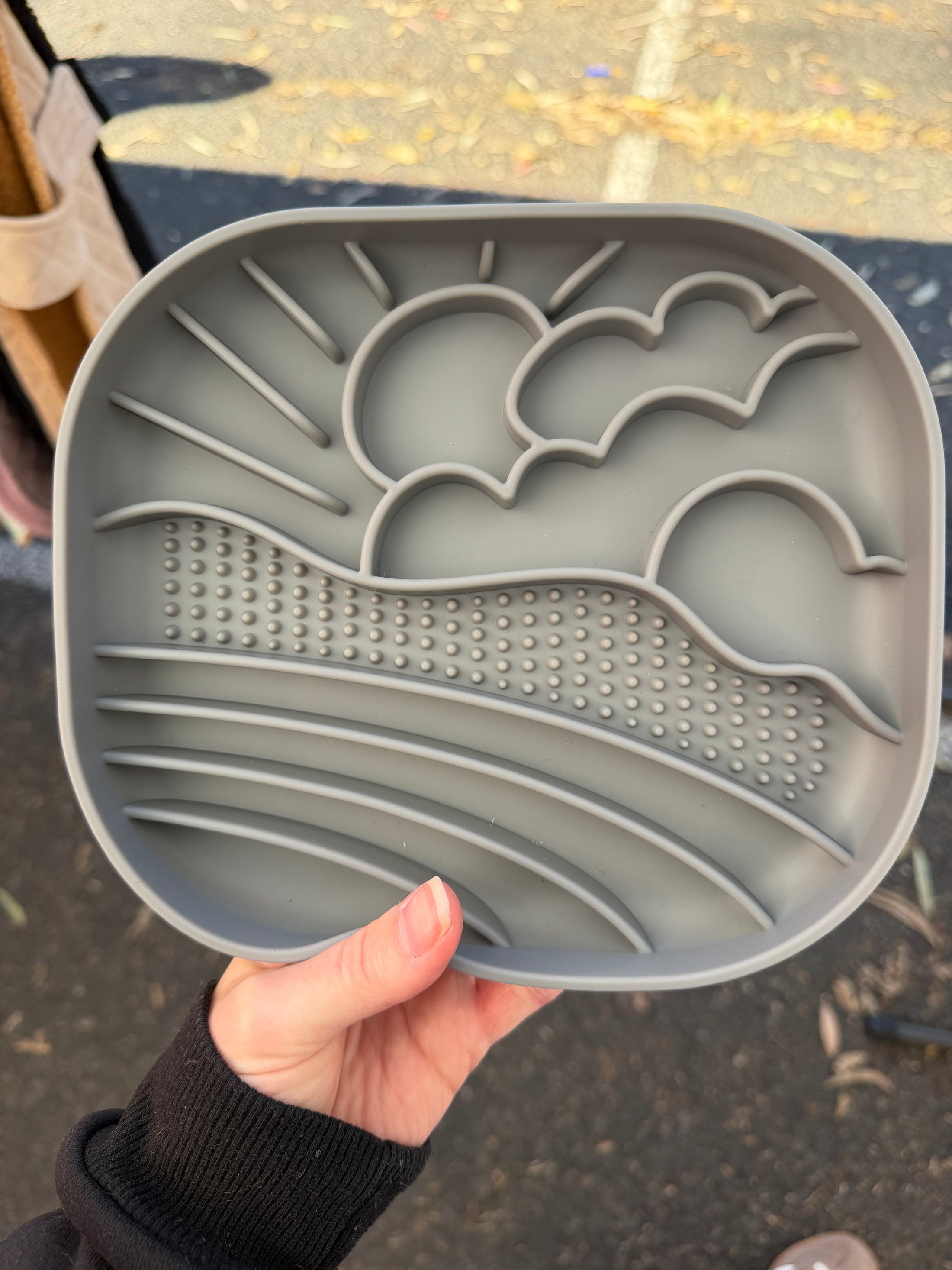 Square style slow feeder bowl