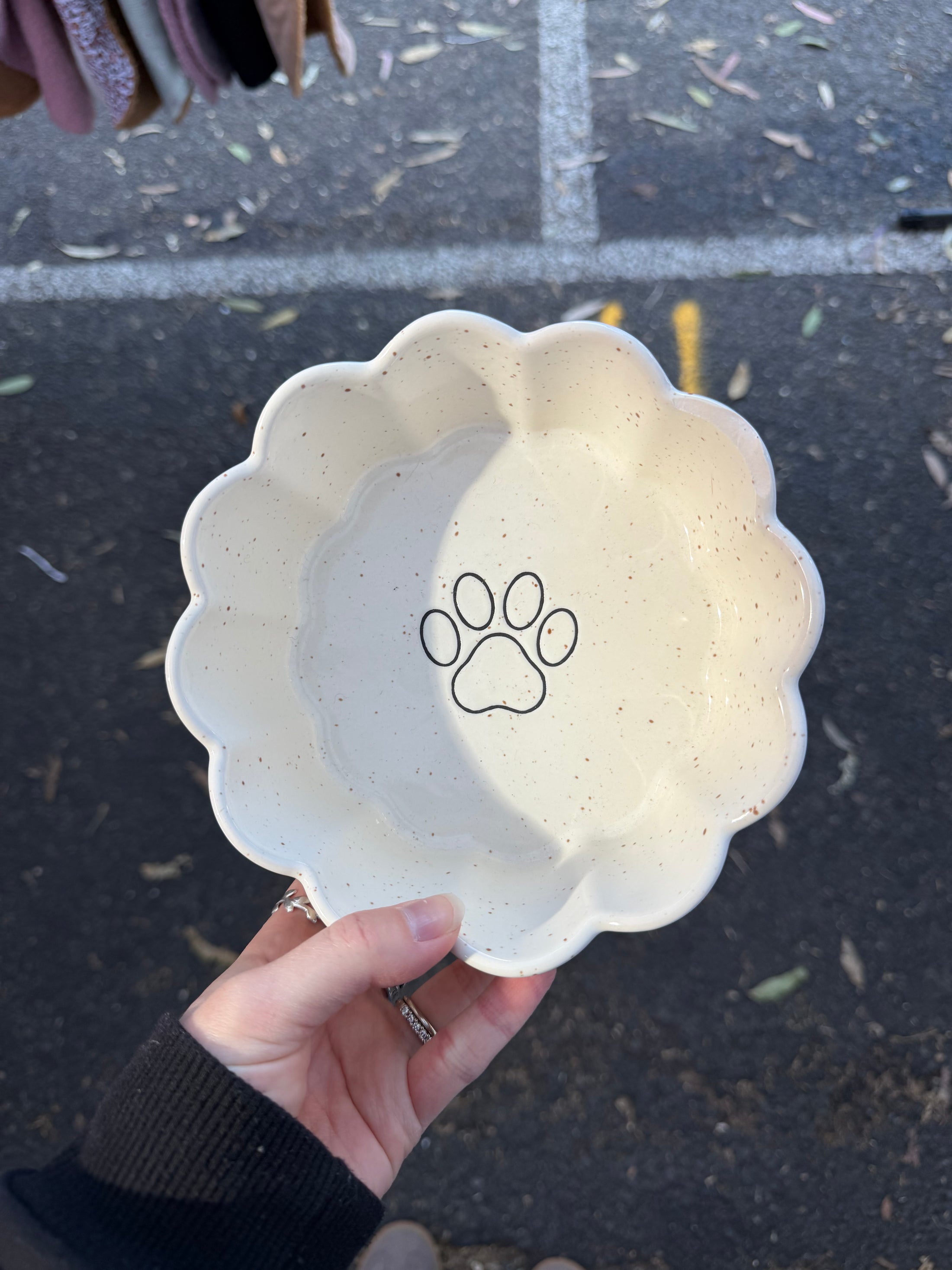 Ceramic Ribbed Dog Bowl