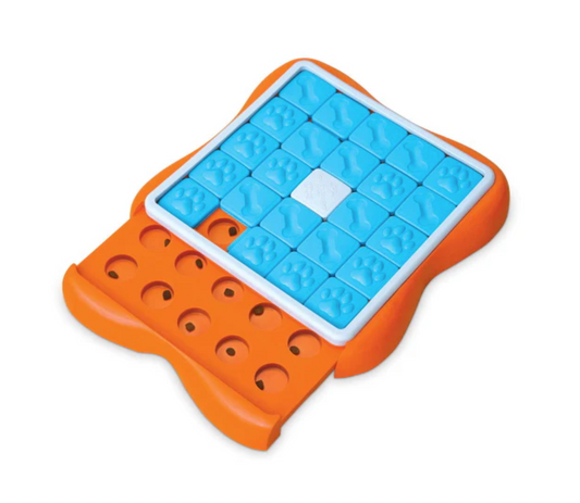 Challenge Slider dog puzzle by Nina Ottosson